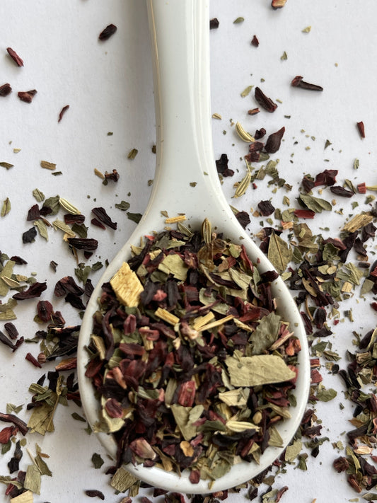 Detox tea blend with senna leaf, hibiscus, peppermint, licorice root, fennel, and lemon balm.