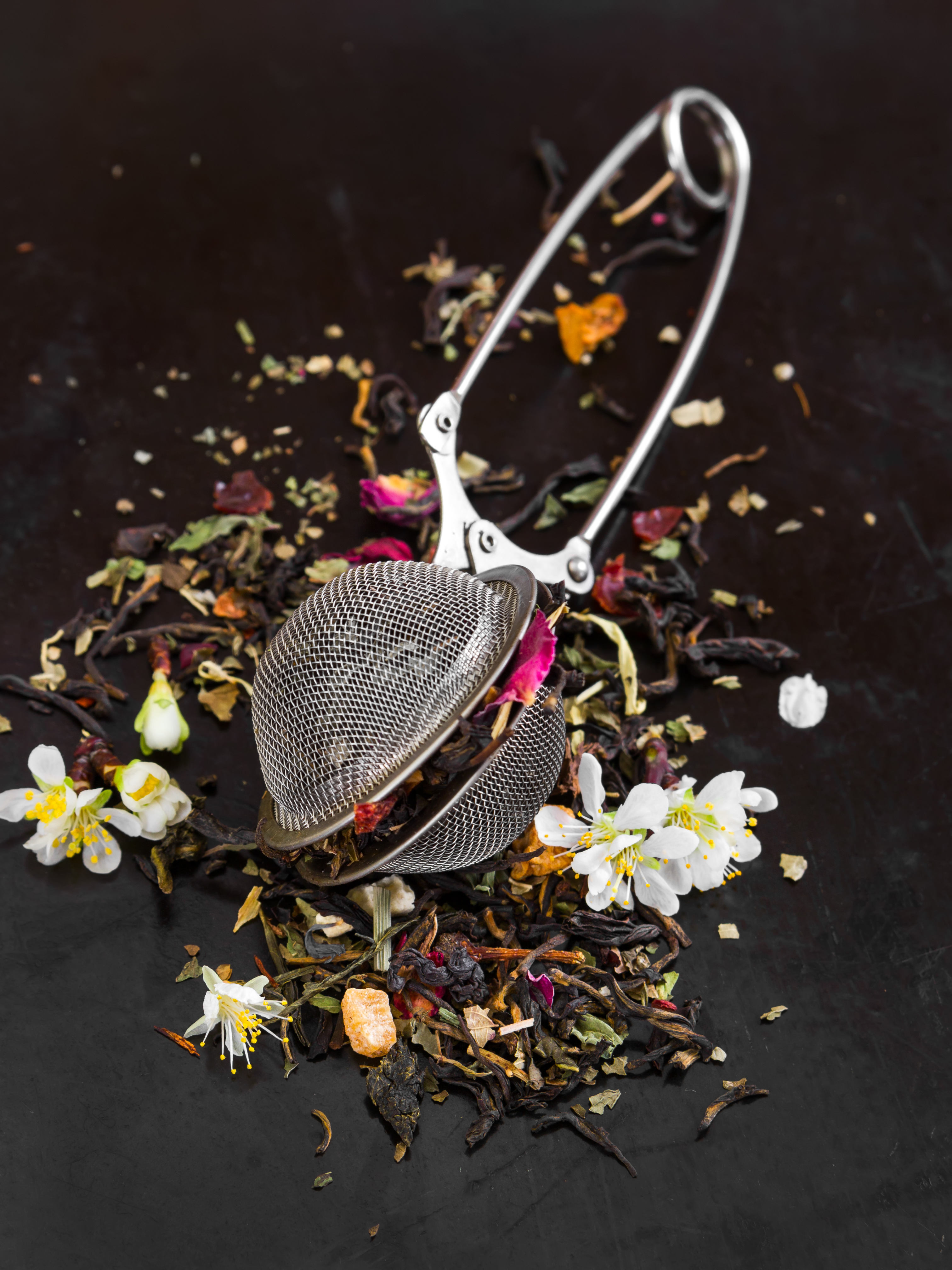 Premium Mesh Ball Tea Strainer – Stainless Steel Tea Infuser